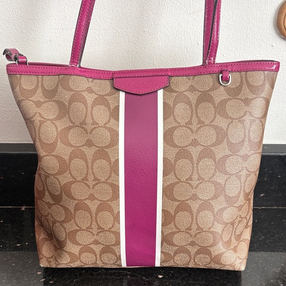 Coach leather bag. - Picture 3 of 13